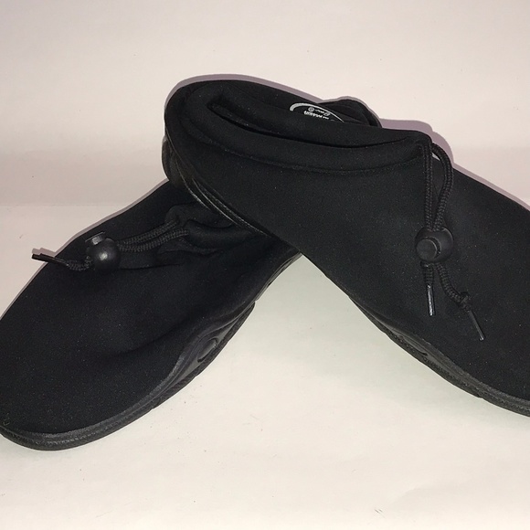 Reef Walker 8-9 Water Sandals Black NWOT Ocean Beach Sail Boat - Picture 2 of 4